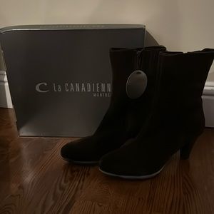 La Canadienne Brown Suede Boots